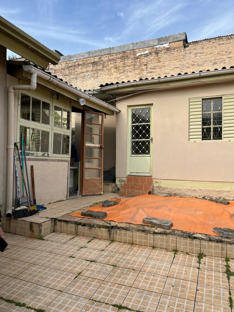 Piscina e Benfeitoria